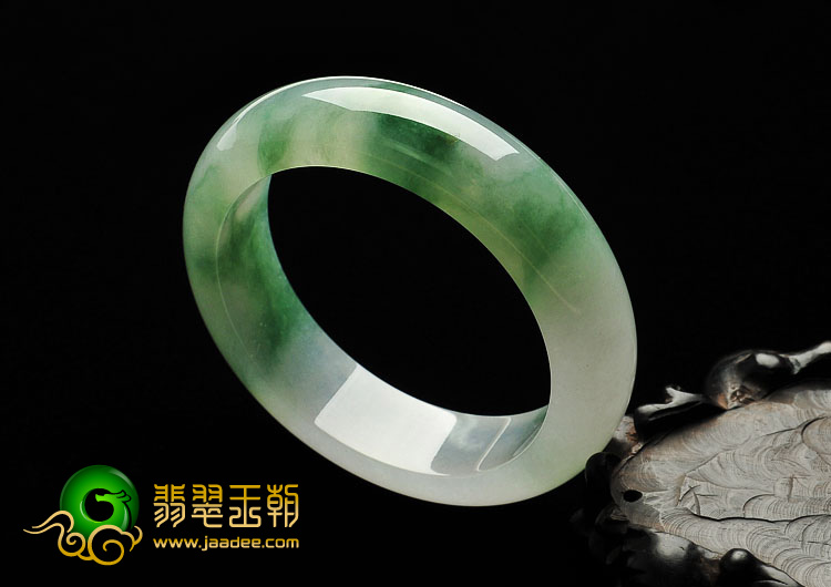 糯冰种飘花缅甸翡翠A货手镯（57mm）