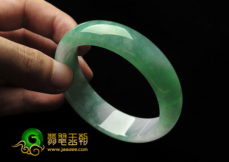 糯冰种春带彩缅甸翡翠A货手镯（59mm）