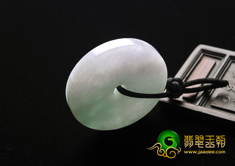 糯冰种淡春带彩缅甸翡翠A货平安扣挂件（一批走）