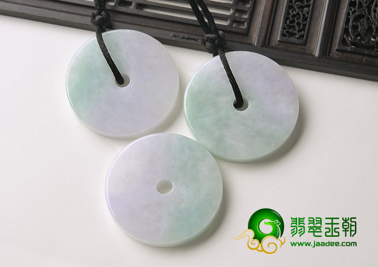 糯冰种淡春带彩缅甸翡翠A货平安扣挂件（一批走）