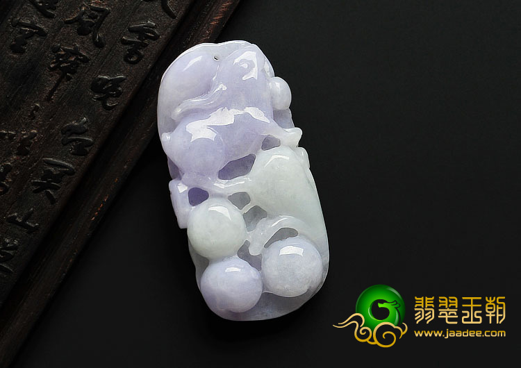 糯冰种紫罗兰缅甸翡翠A货玉兔挂件