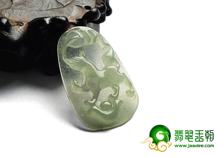 冰玻种晴水缅甸翡翠A货狗牌挂件