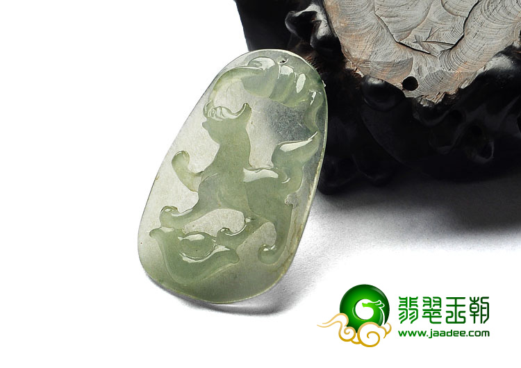 冰玻种晴水缅甸翡翠A货狗牌挂件