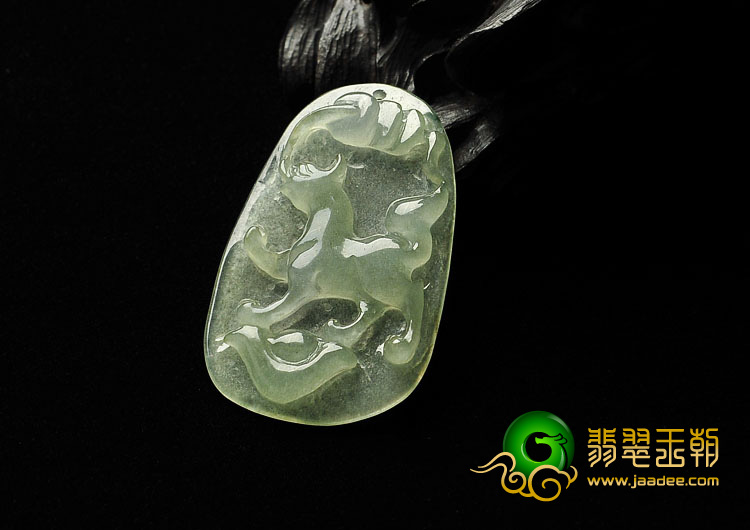 冰玻种晴水缅甸翡翠A货狗牌挂件