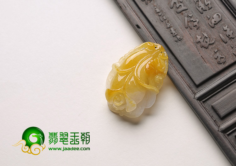 糯冰种黄翡缅甸翡翠A货玉兰花挂件
