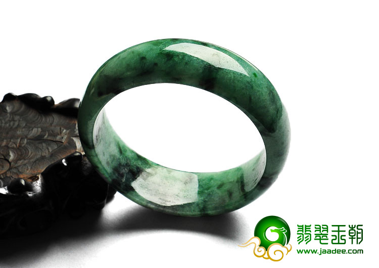 糯冰种廯加绿缅甸翡翠A货手镯（57.7mm）