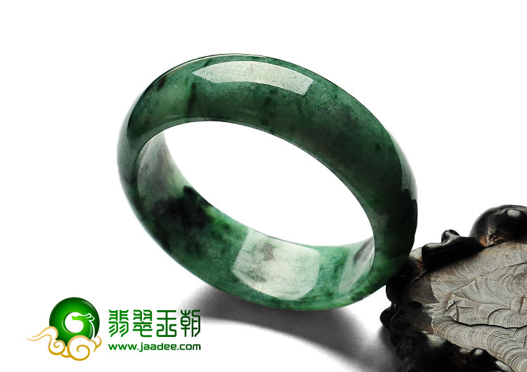 糯冰种廯加绿缅甸翡翠A货手镯（57.7mm）