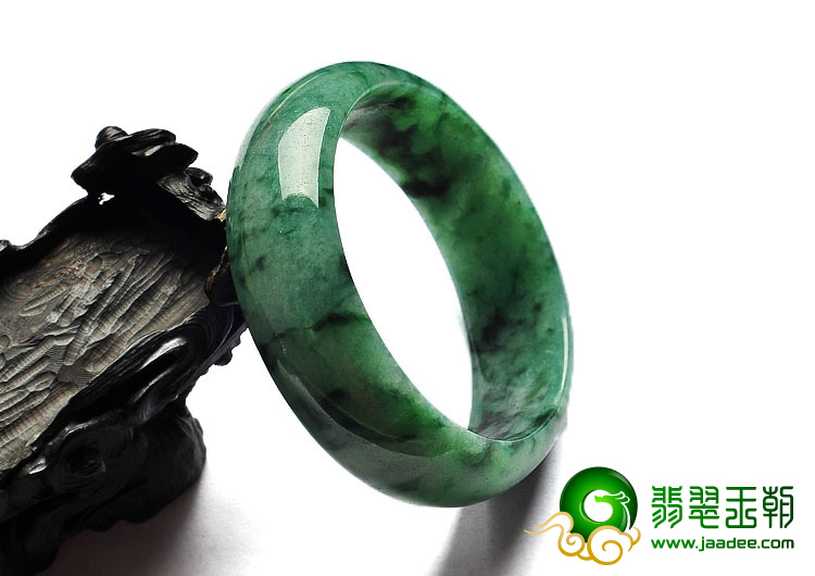 糯冰种廯加绿缅甸翡翠A货手镯（57.7mm）