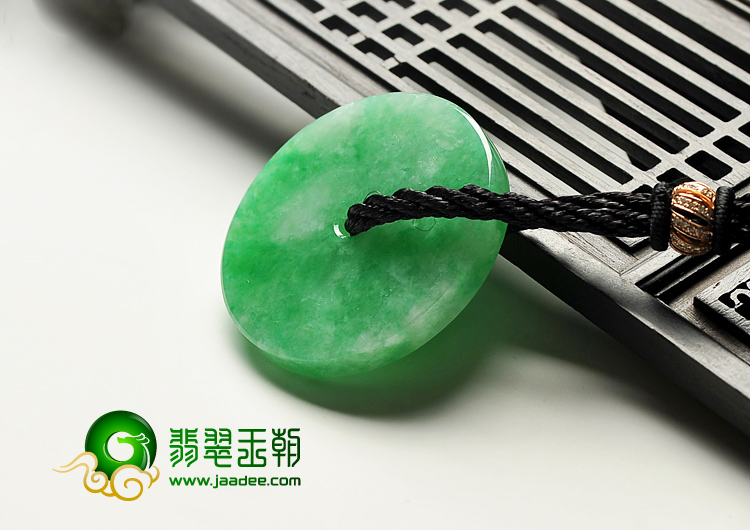 糯冰种翠色缅甸翡翠A货平安扣挂件
