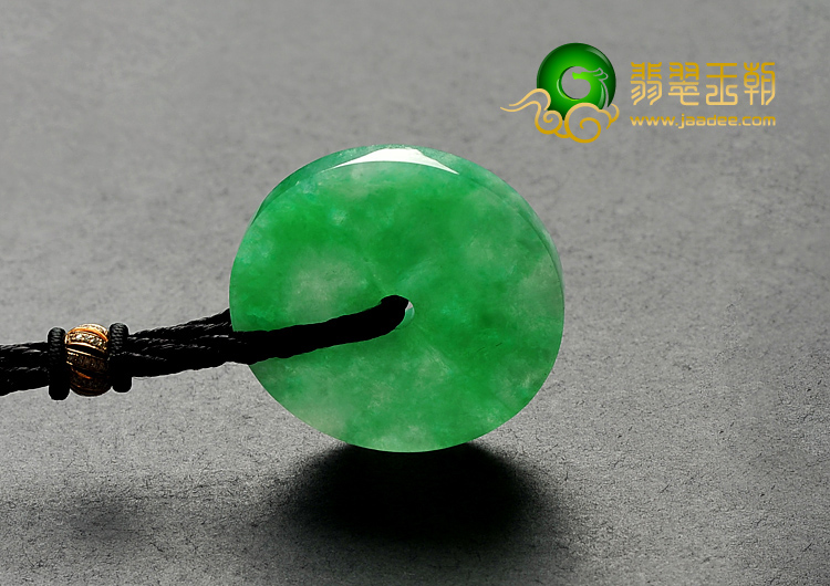 糯冰种翠色缅甸翡翠A货平安扣挂件