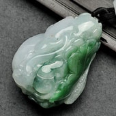 糯冰种绿色缅甸翡翠A货貔貅挂件