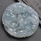 冰种晴水缅甸翡翠A货双龙戏珠挂件
