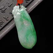 糯冰种翠色缅甸翡翠A货福瓜挂件