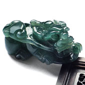 糯冰种油青缅甸翡翠A货貔貅挂件