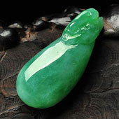 糯冰种翠色缅甸翡翠A货福瓜挂件
