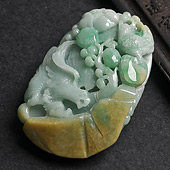 细糯种黄加绿缅甸翡翠A货大展鸿图挂件