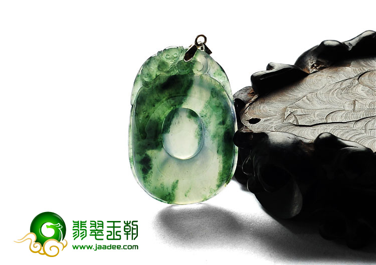 冰种飘花缅甸翡翠A货福在眼前挂件