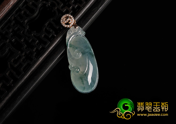 冰种飘花缅甸翡翠A货镶玫瑰金扣如意挂件（真钻）
