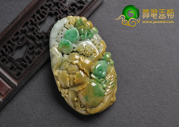 细糯种黄加绿缅甸翡翠A货富贵花开挂件