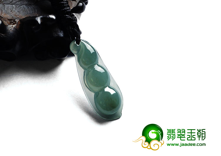 糯冰种晴水缅甸翡翠A货豆子挂件