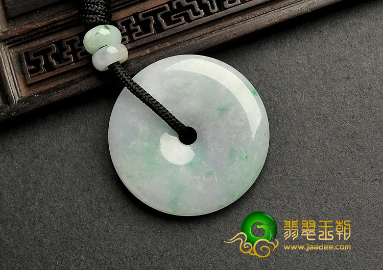 糯冰种春带彩缅甸翡翠A货平安扣挂件