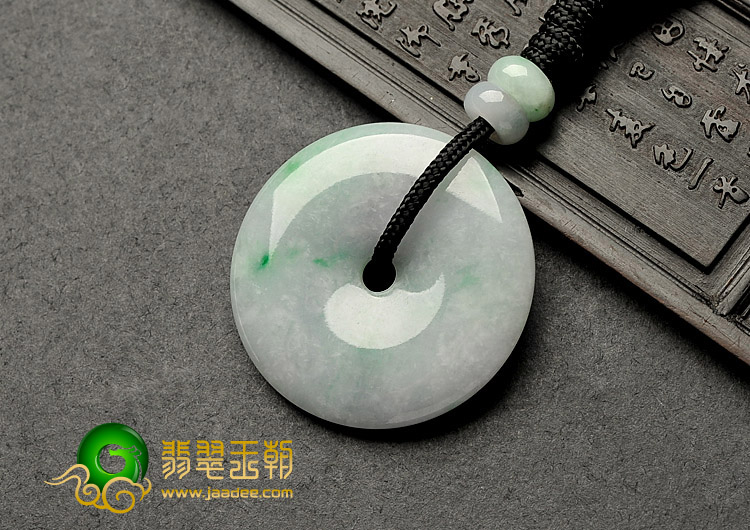 糯冰种春带彩缅甸翡翠A货平安扣挂件
