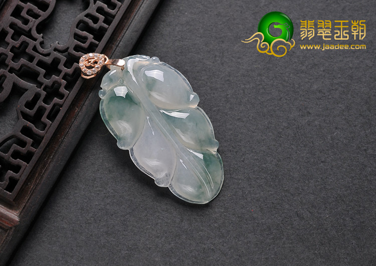 糯冰种飘花缅甸翡翠A货叶子挂件
