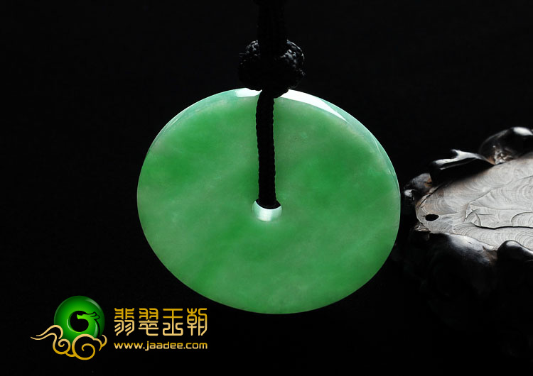 糯冰种翠色缅甸翡翠A货平安扣挂件