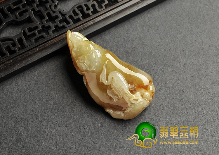 糯冰种褐黄翡缅甸翡翠A货一路连科挂件