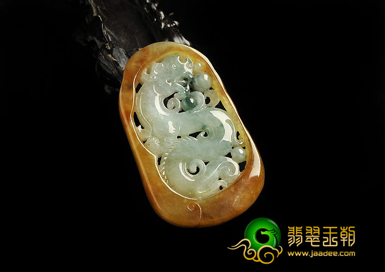 糯冰种褐黄翡飘花缅甸翡翠A货仿古龙牌挂件