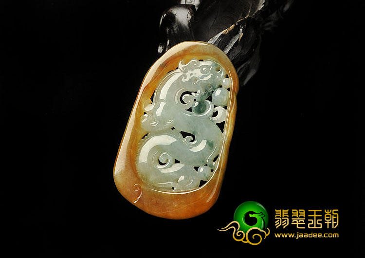 糯冰种褐黄翡飘花缅甸翡翠A货仿古龙牌挂件