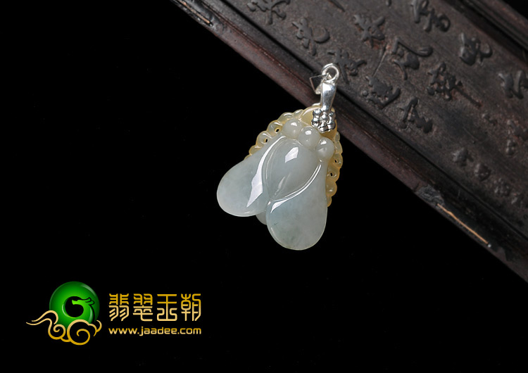 糯冰种晴水黄翡缅甸翡翠A货蜜蜂挂件