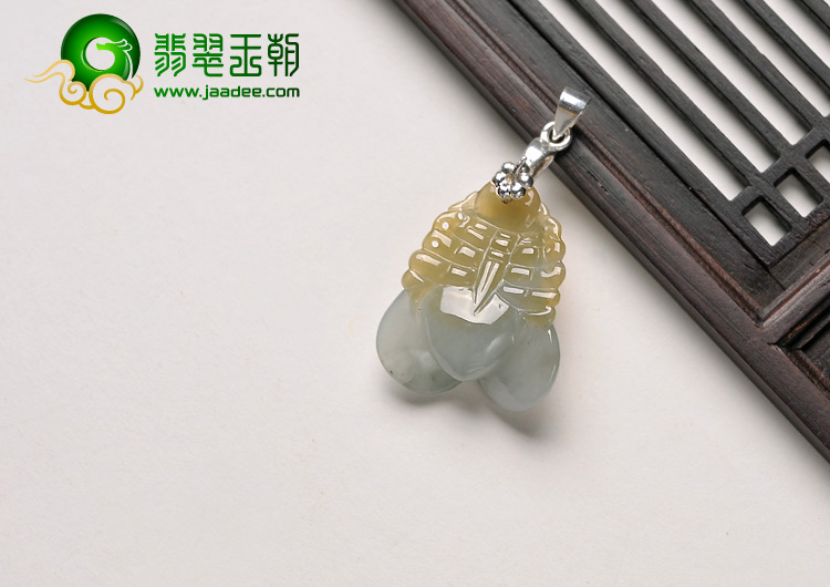 糯冰种晴水黄翡缅甸翡翠A货蜜蜂挂件
