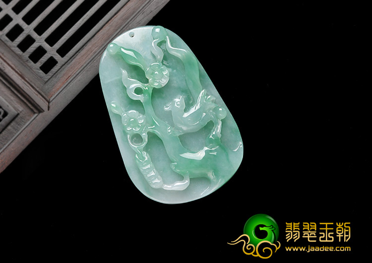 糯冰种翠色缅甸翡翠A货喜上眉梢挂件