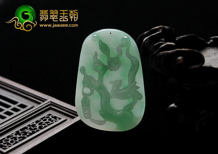 糯冰种翠色缅甸翡翠A货喜上眉梢挂件