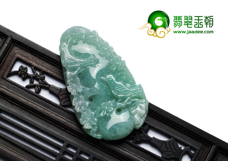糯冰种豆色缅甸翡翠A货喜上眉梢挂件