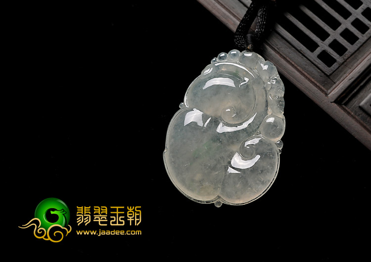 冰种略飘花缅甸翡翠A货如意挂件