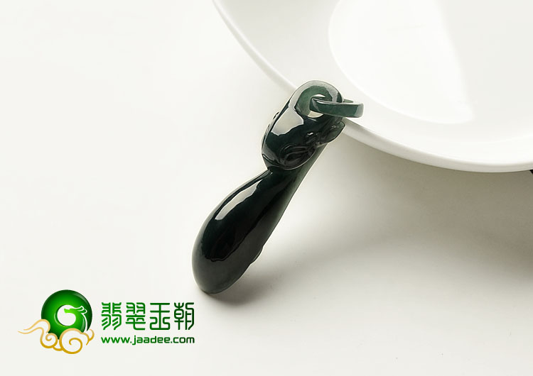 糯冰种油青缅甸翡翠A货龙钩挂件