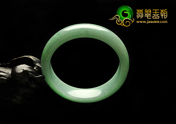 糯冰种淡绿缅甸翡翠A货手镯（53.8mm）
