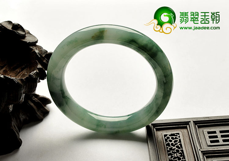 糯冰种飘花缅甸翡翠A货圆条手镯（53.3mm）
