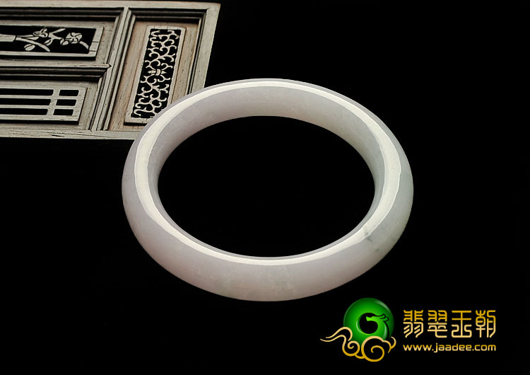 糯冰种淡春带彩缅甸翡翠A货圆条手镯（54.2mm）