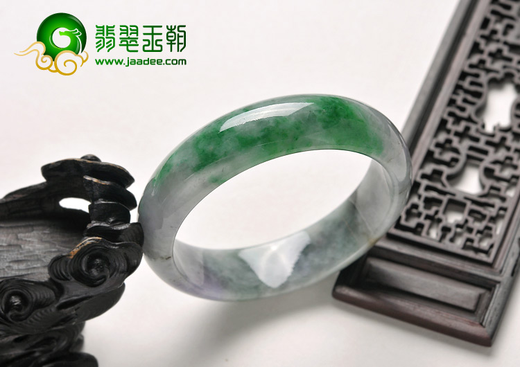 糯冰种翠色缅甸翡翠A货手镯（55.8mm）