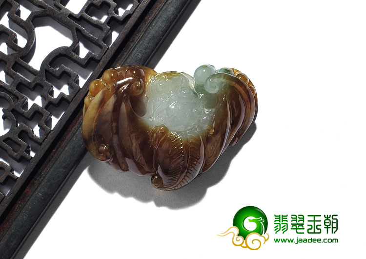 糯冰种褐翡缅甸翡翠A货蝙蝠挂件