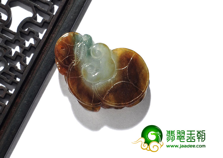 糯冰种褐翡缅甸翡翠A货蝙蝠挂件