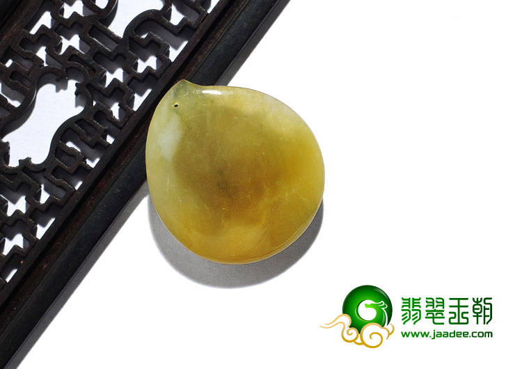 糯冰种黄翡缅甸翡翠A货罗汉头挂件
