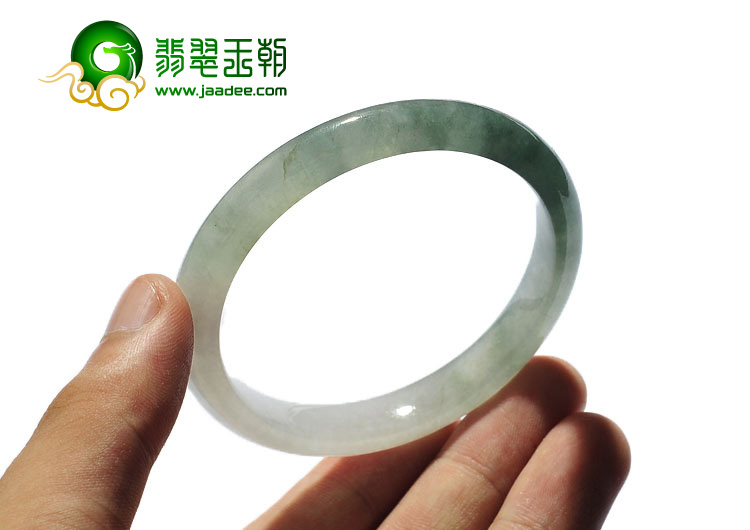 糯冰种晴水缅甸翡翠A货手镯（55.7mm）