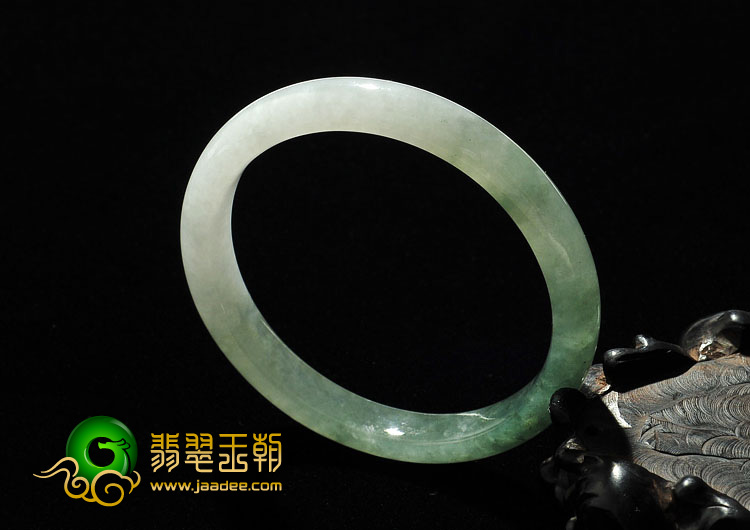 糯冰种晴水缅甸翡翠A货手镯（55.7mm）