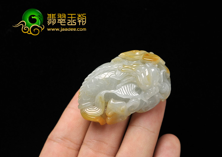 糯冰种晴水黄翡缅甸翡翠A货龙头鱼挂件