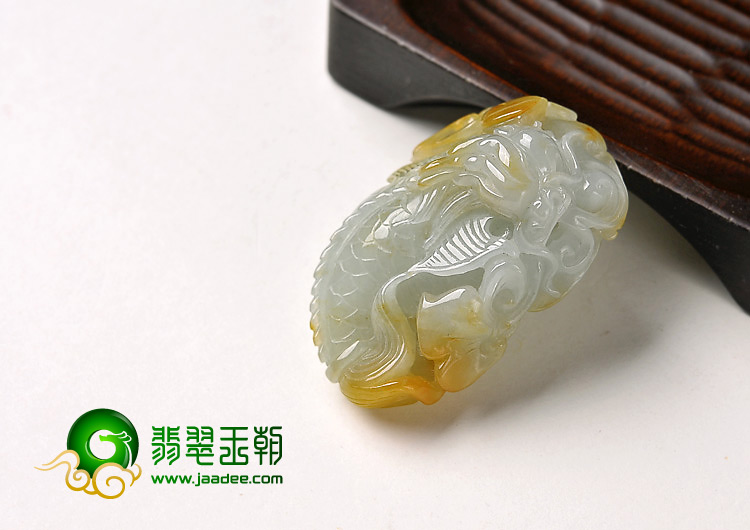 糯冰种晴水黄翡缅甸翡翠A货龙头鱼挂件
