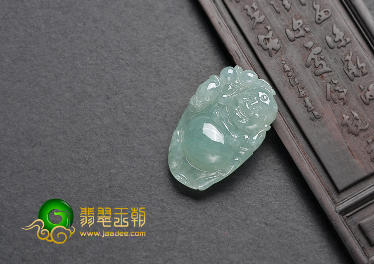 糯冰种晴水缅甸翡翠A货逍遥佛挂件